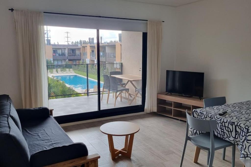 Departamento Canada Village * Pilar (Buenos Aires)